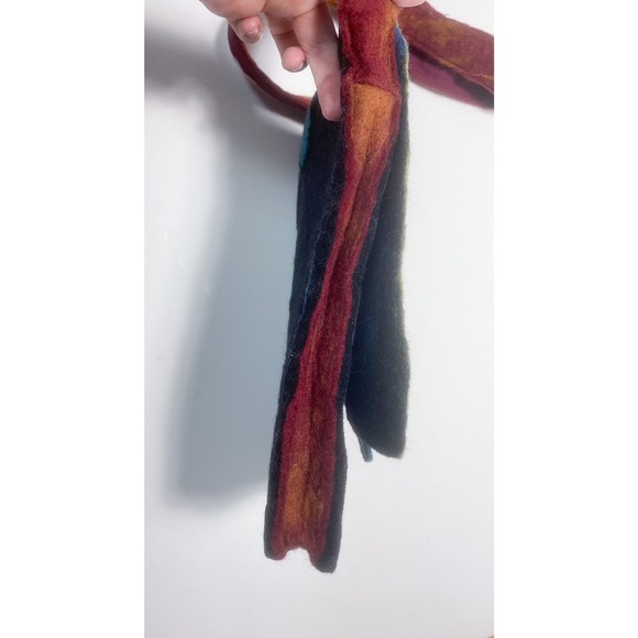 Rising Tide NEW Multicolor Felted Wool Crossbody Bag - Picture 3 of 8